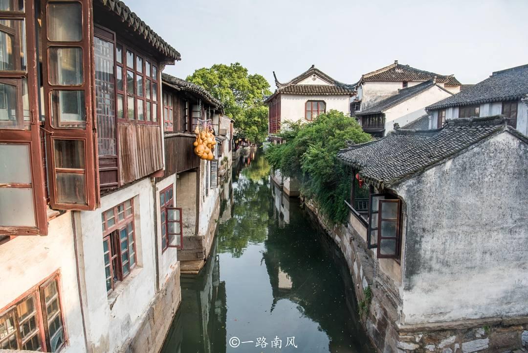 英媒:亨德森已经参加阿贾克斯的训练,很可能周末迎来荷甲首秀